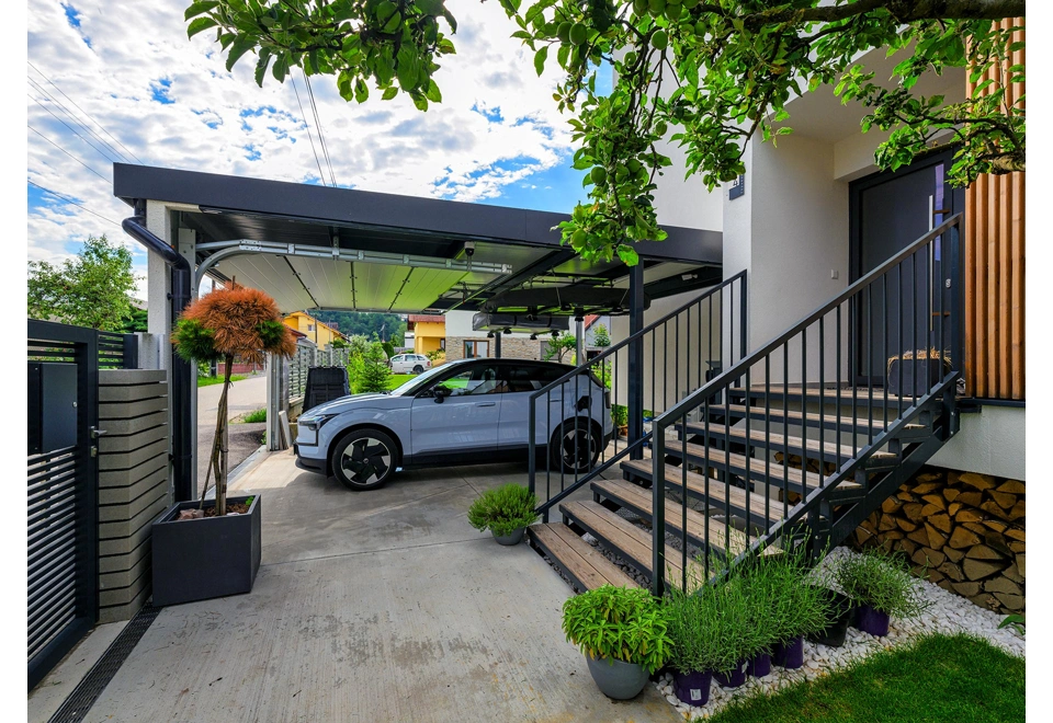 GARDEON® Carport mit sicherem Garagentor von Hörmann