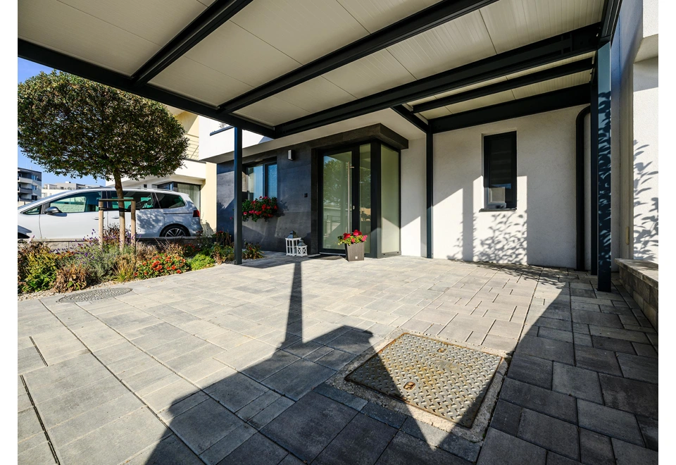 GARDEON® Carport nach Maß für Einfahrt und Auto