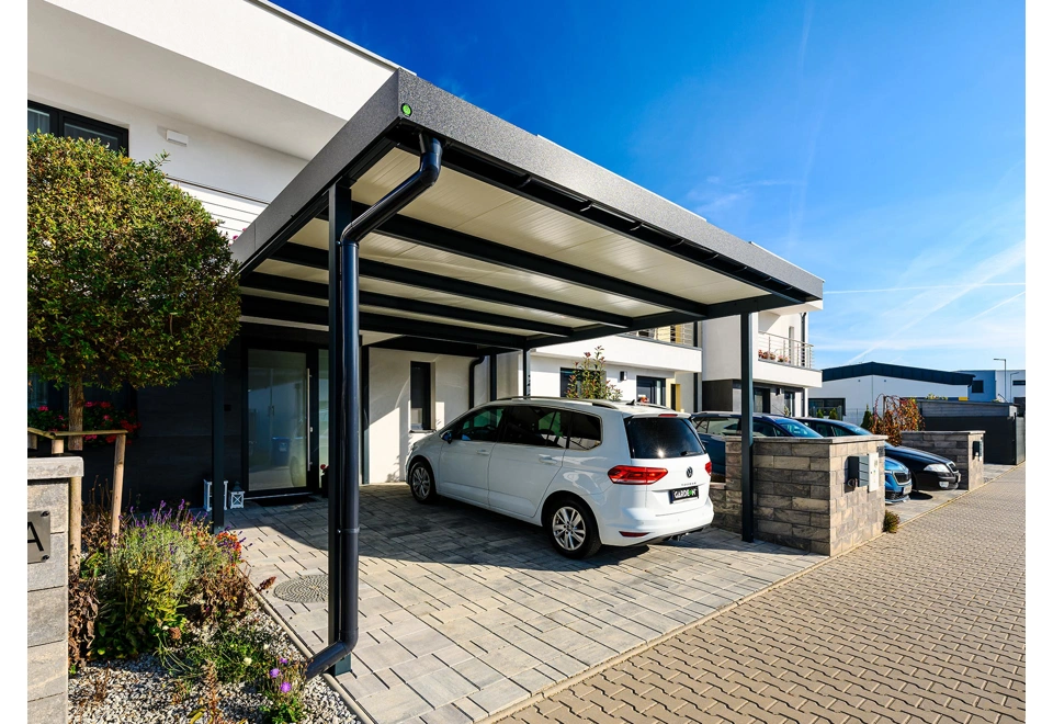 GARDEON® Carport nach Maß für Einfahrt und Auto