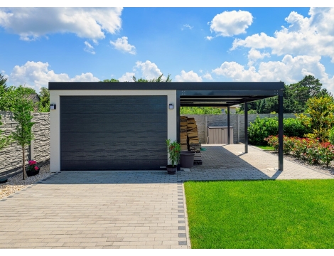 GARDEON® Garage mit Hörmann Garagentor, Fenster und Carport rechts