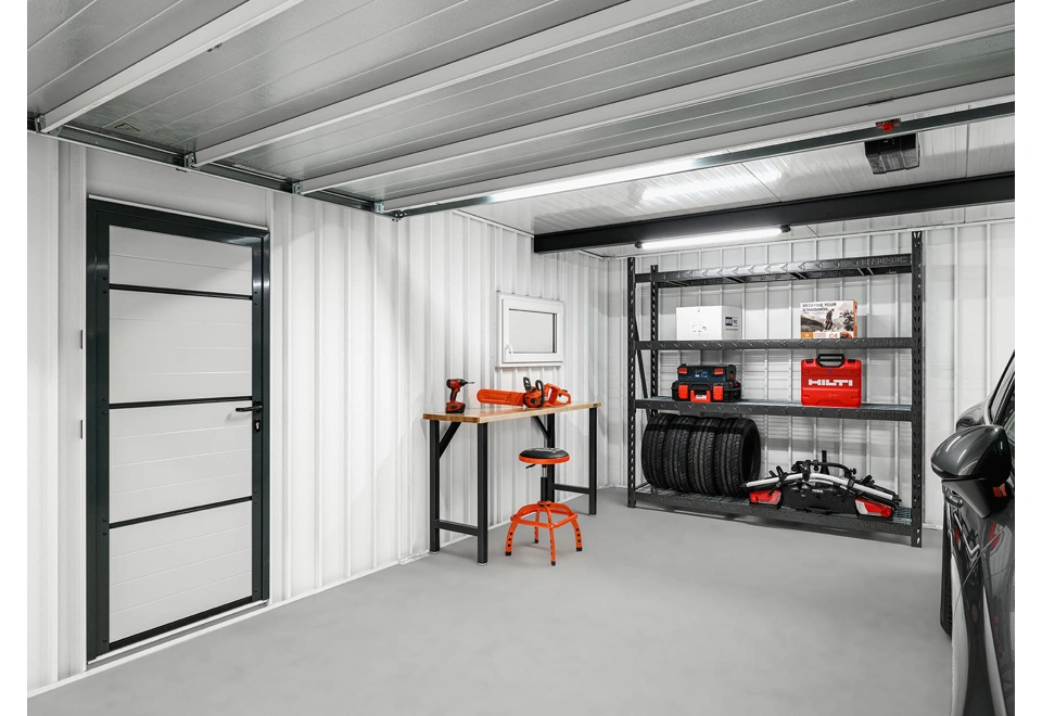GARDEON® Garage mit Hörmann Garagentor, Fenster und Carport rechts