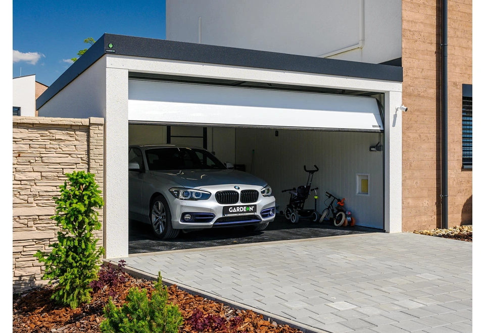 GARDEON® Garage mit Hörmann Garagentor, Fenster und Design-Lichtband