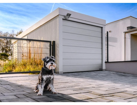 GARDEON® Garage mit Hörmann Garagentor, Lichtband und Carport