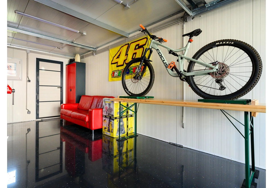 GARDEON® Garage mit Hörmann Garagentor und Fenster