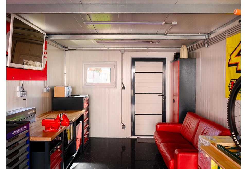 GARDEON® Garage mit Hörmann Garagentor und Fenster