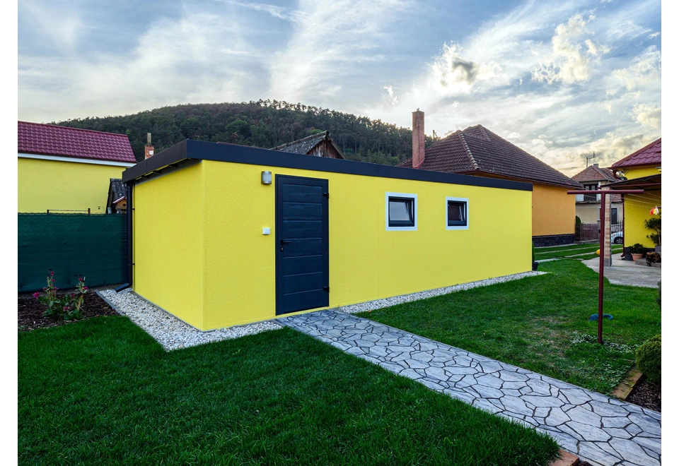 GARDEON® Garage mit Hörmann Garagentor und zwei Fenstern