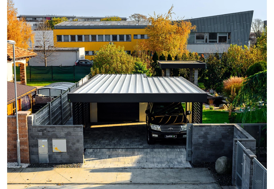GARDEON® Garage mit Tür, Fenster, 2 Lichtbänder und Carport in Wunschgröße