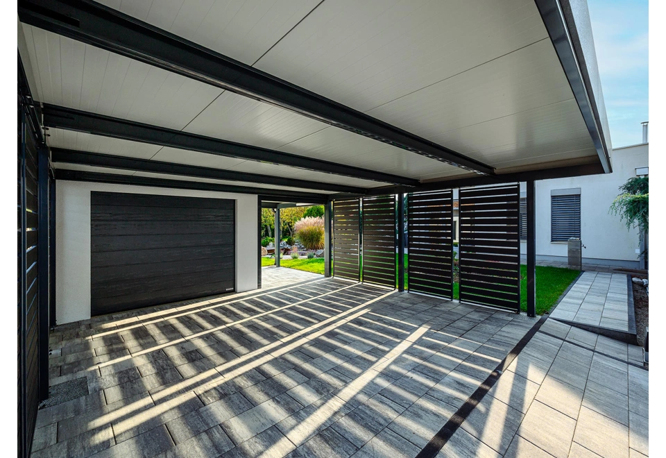 GARDEON® Garage mit Tür, Fenster, 2 Lichtbänder und Carport in Wunschgröße