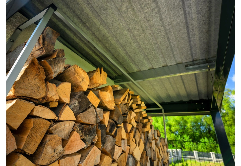 GARDEON® Gartenhaus mit Hörmann-Tür, Lichtband und überdachtem Bereich