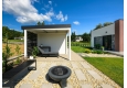 GARDEON® Gartenhaus mit Hörmann-Tür, Lichtband und überdachtem Bereich