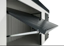 GARDEON® Gartenhaus mit Tür und sicherem Garagentor von Hörmann